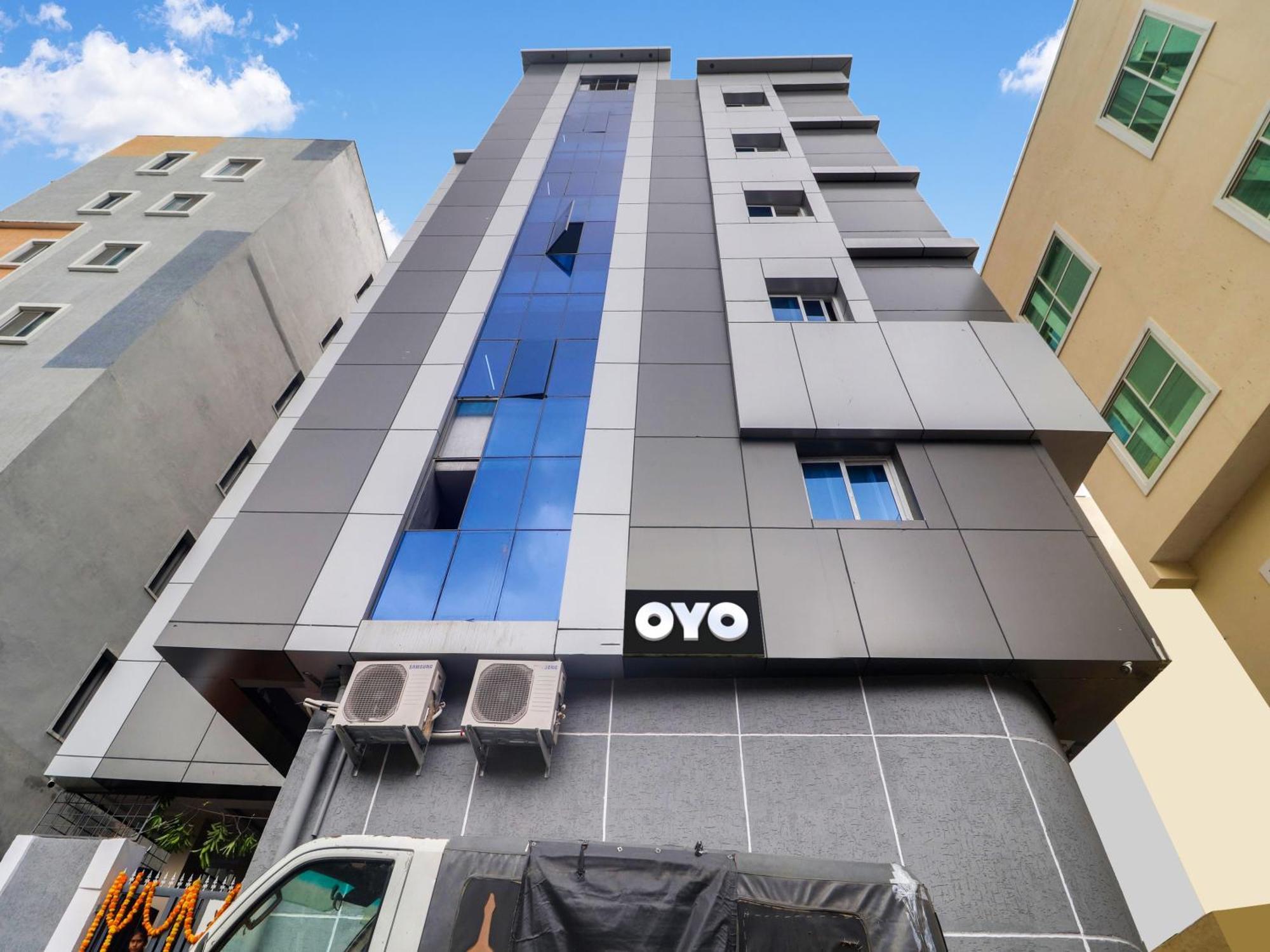 Hotel O Red Stone Hotels Hyderabad Exterior foto